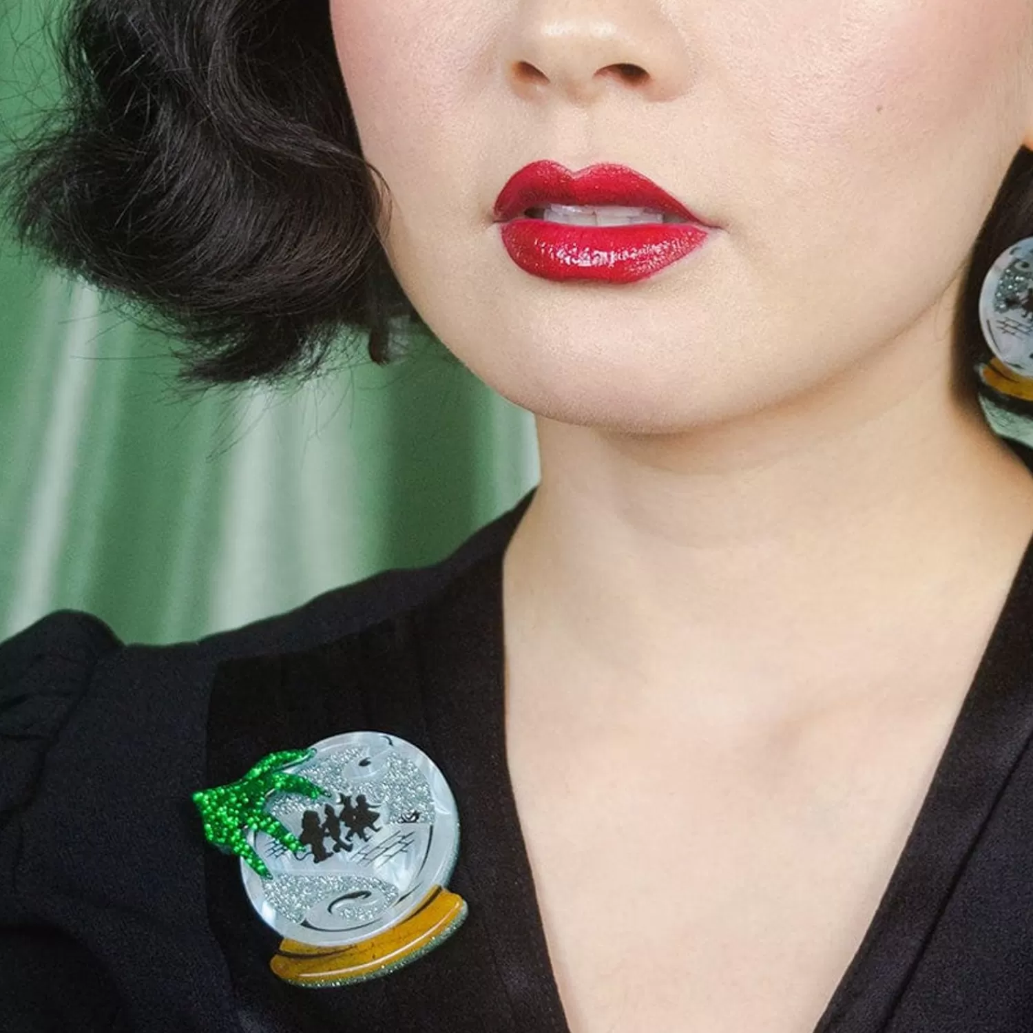 Crystal Ball Brooch*Erstwilder New