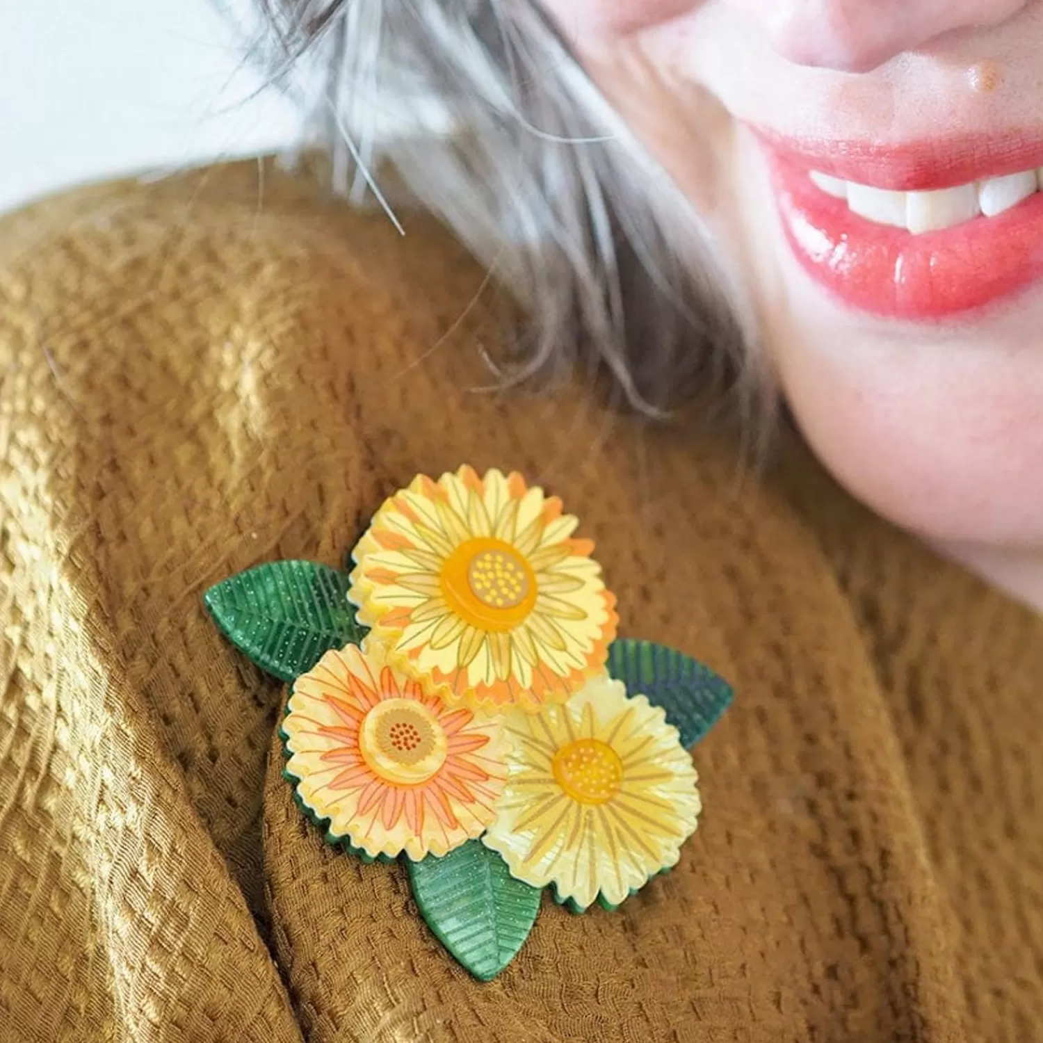 forever_and_ever_brooch_2.webp Forever And Ever Brooch*Erstwilder New