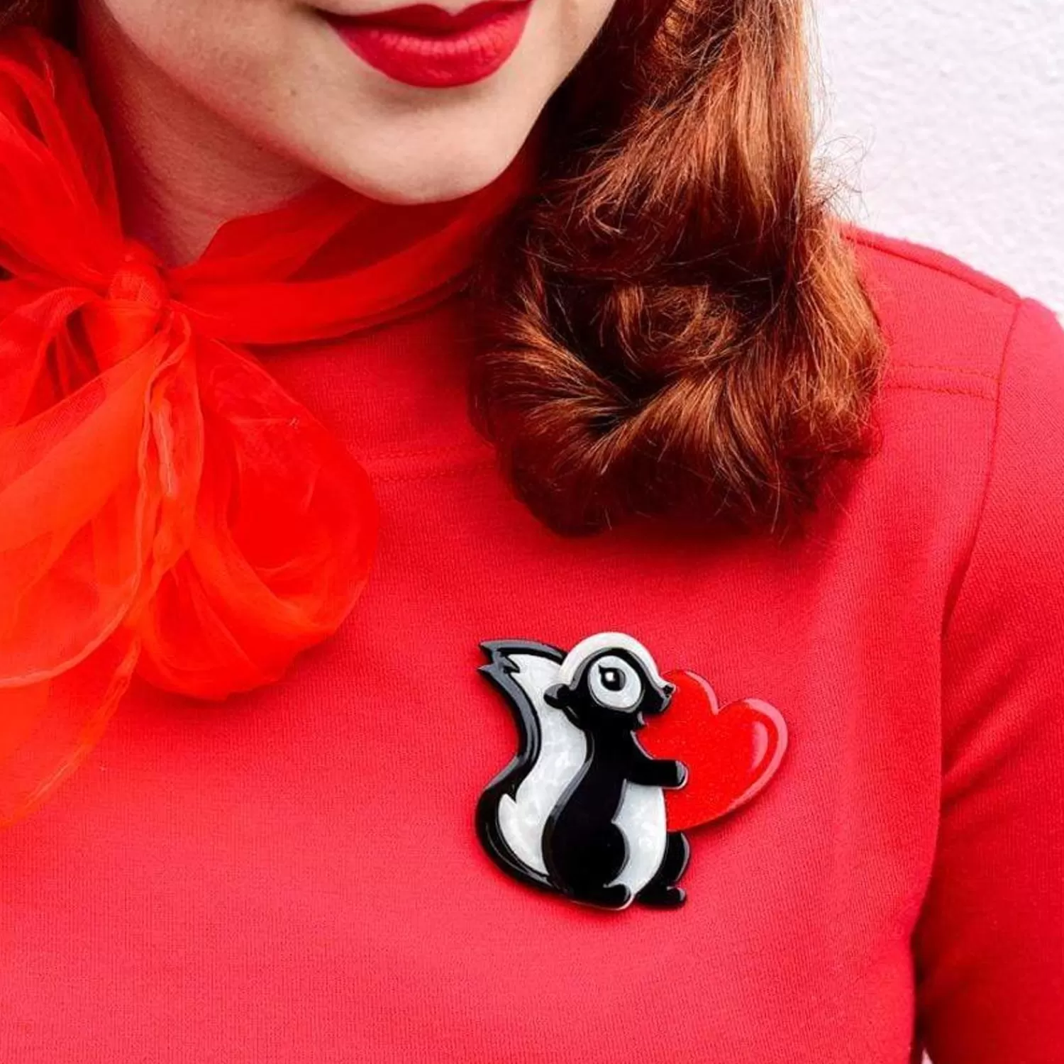 stinkin_cute_brooch_2.webp Stinkin' Cute Brooch*Erstwilder Hot