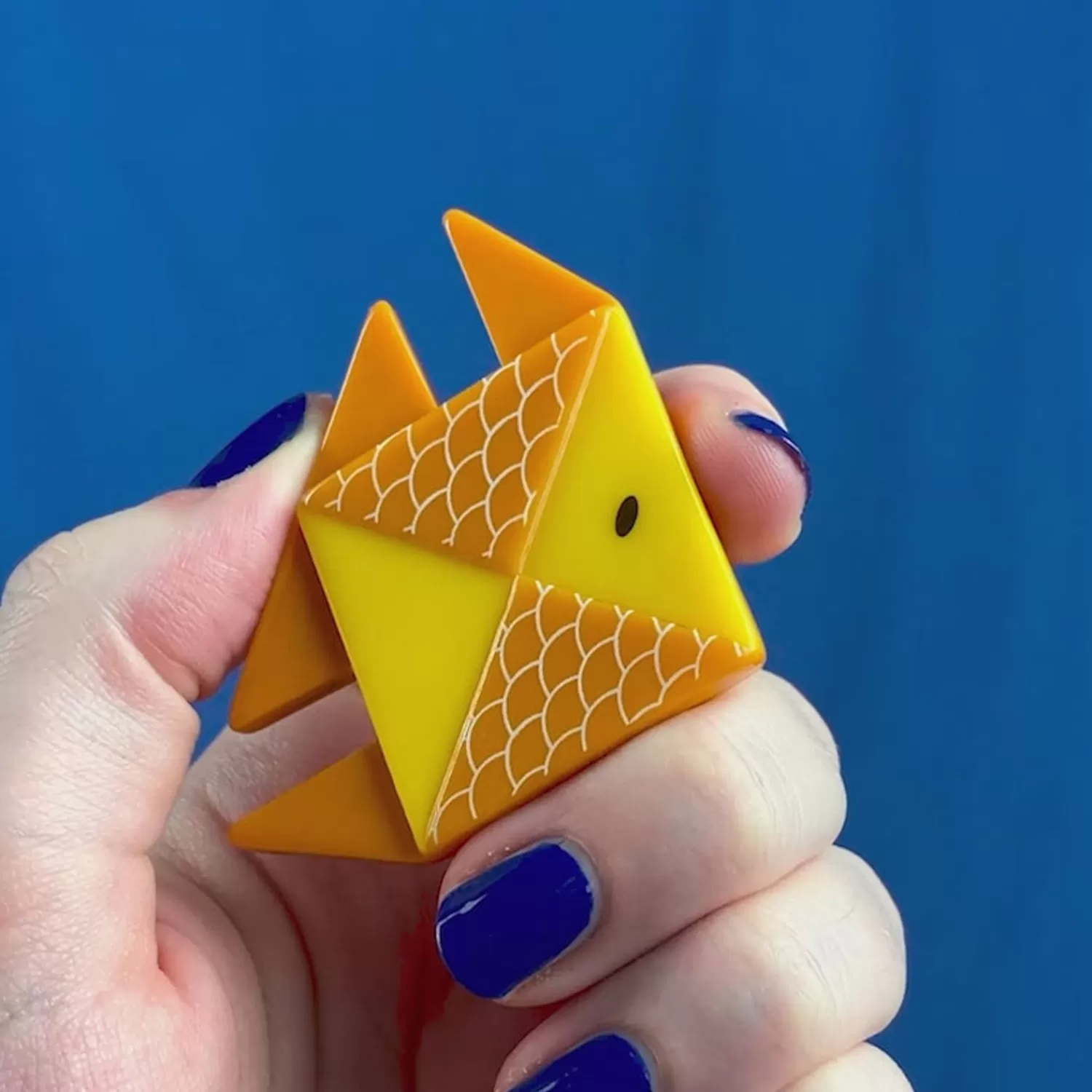 the_memorable_goldfish_brooch_2.webp The Memorable Goldfish Brooch*Erstwilder Discount