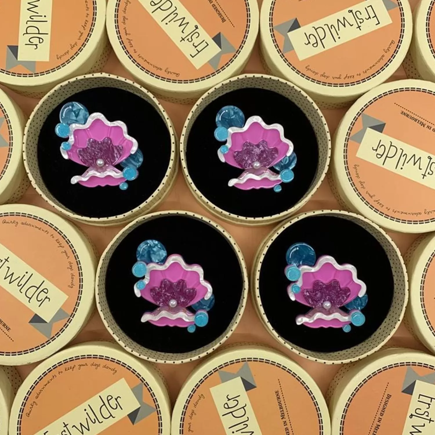 treasure_within_brooch_2.webp Treasure Within Brooch*Erstwilder Store